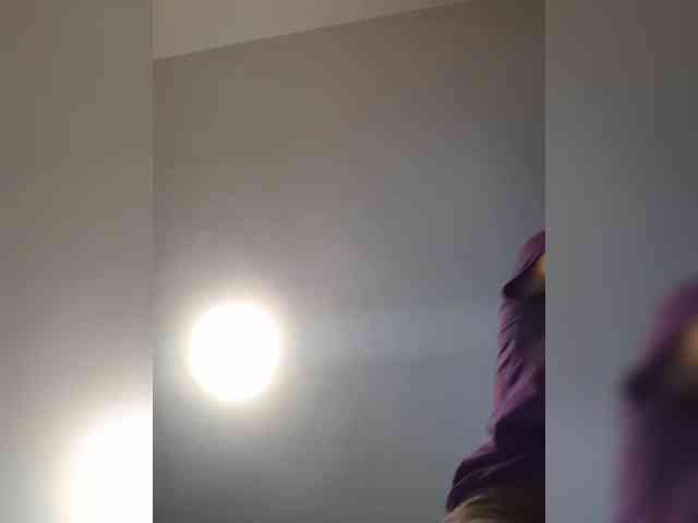 Modella: S-O-F-I-A