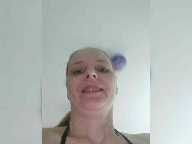 S-O-F-I-A webcam