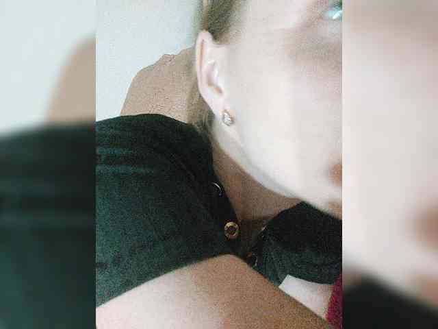 S-O-F-I-A webcam