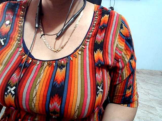 Payalx, live now on BongaCams