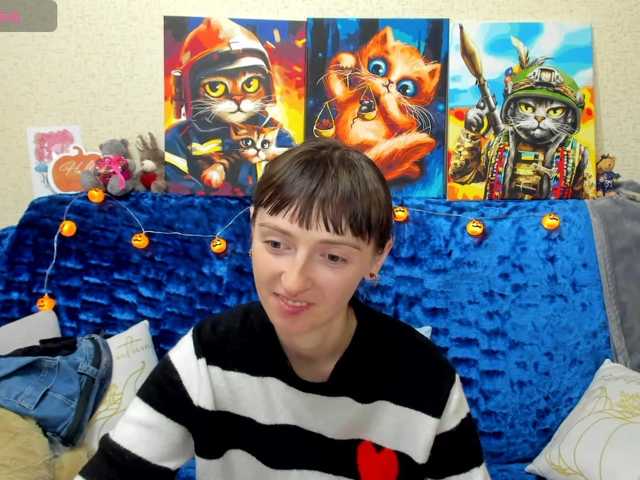 le modèle KathelinBrik est en webcam porno dans un show sur le site bongacams, il possède les tags suivants: White/Caucasian,Brunette,Hairy