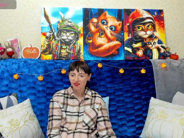 KathelinBrik, en directo ahora en BongaCams