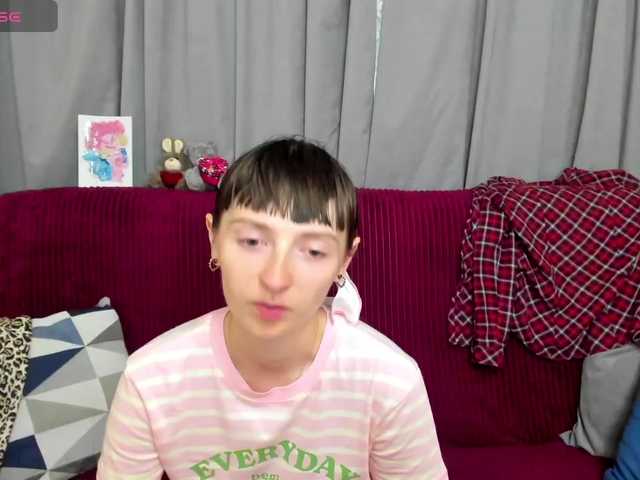 KathelinBrik live webcam show