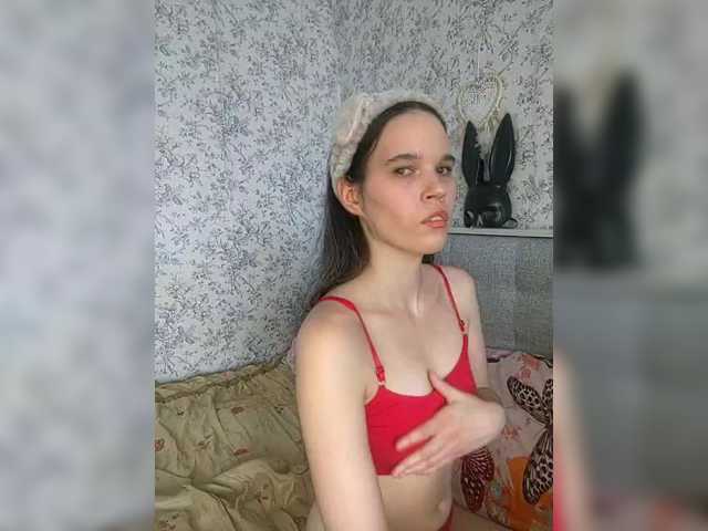 Nicole-Petit live cam on BongaCams