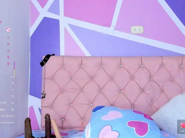 AngieCandy live webcam show