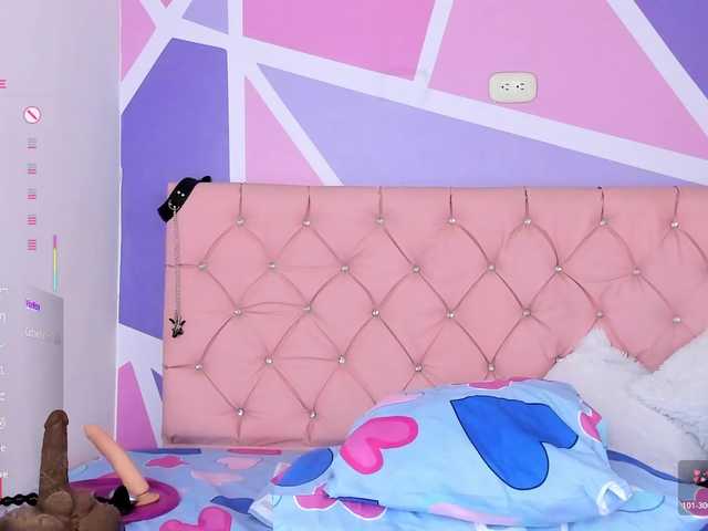 AngieCandy live webcam show