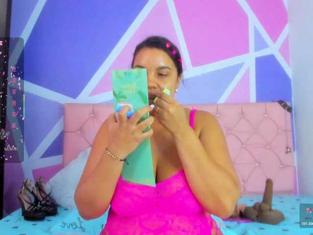 AngieCandy live cam on BongaCams