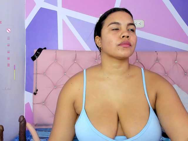 AngieCandy live cam on BongaCams