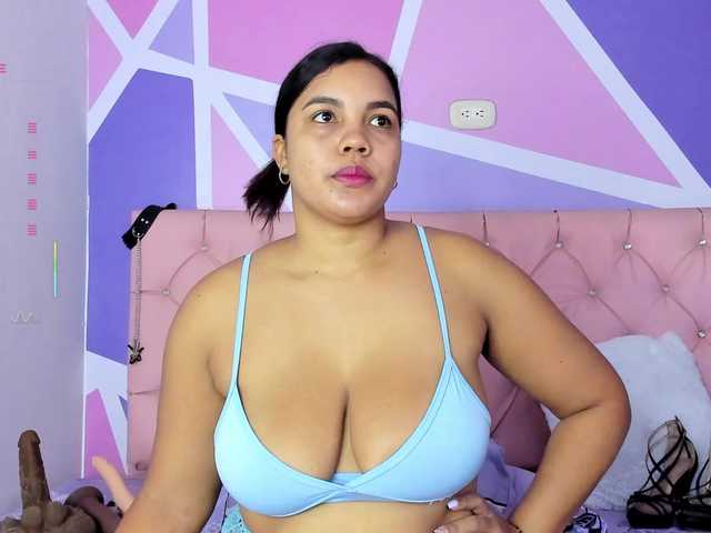 AngieCandy live cam on BongaCams