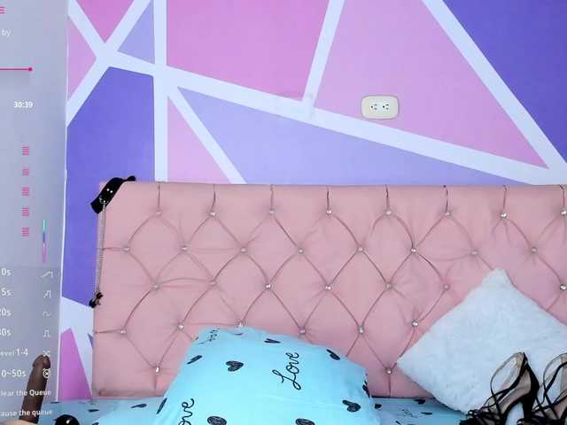 AngieCandy live cam on BongaCams