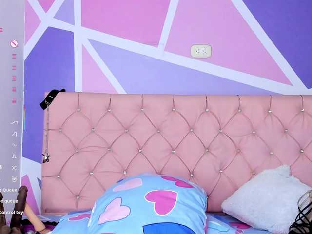 AngieCandy live webcam show