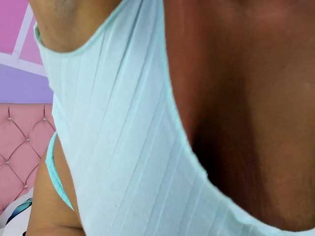 AngieCandy