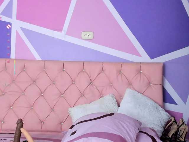 AngieCandy live cam on BongaCams