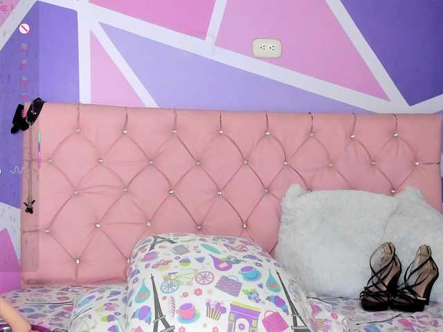 AngieCandy live cam on BongaCams