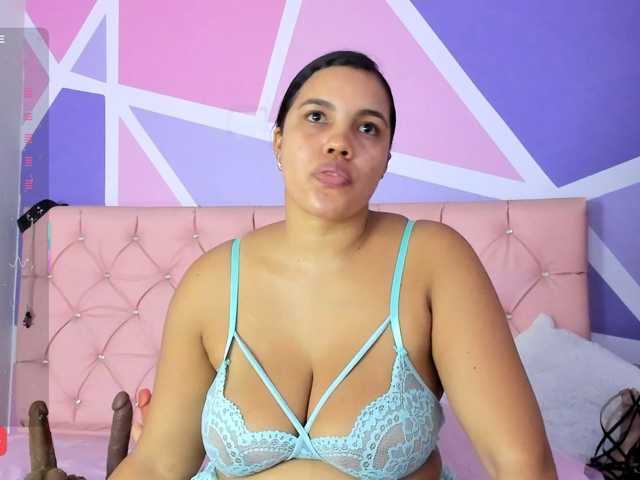 AngieCandy live cam on BongaCams