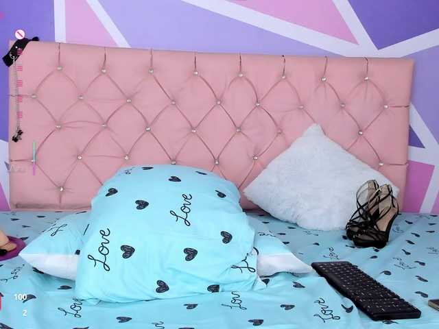 AngieCandy live cam on BongaCams