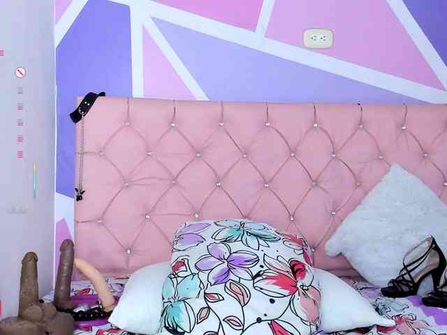 AngieCandy