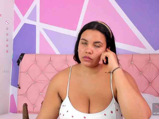 AngieCandy