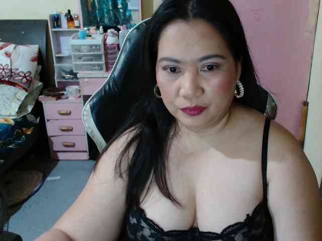 Ellaine08 webcam