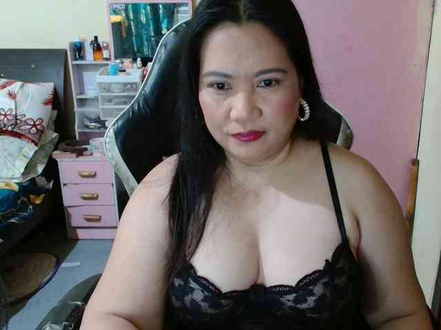 Ellaine08 webcam