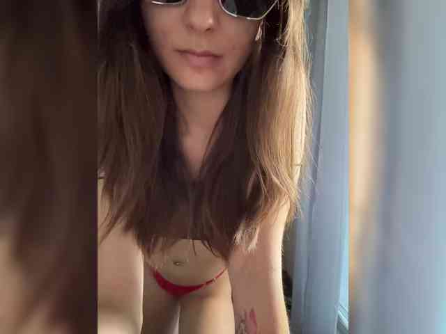 Este modelo está en vivo ahora. Pretty1Couple