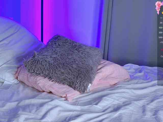 WOWJULIA webcam