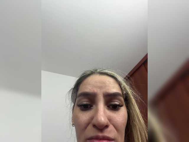 MarianaReyes live cam on BongaCams