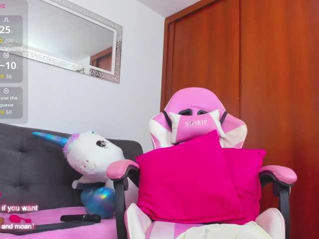 MarianaReyes live cam on BongaCams