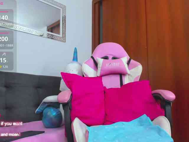 MarianaReyes webcam