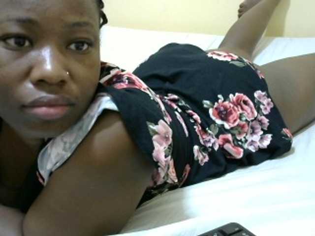 Cutesweetness live cam on BongaCams
