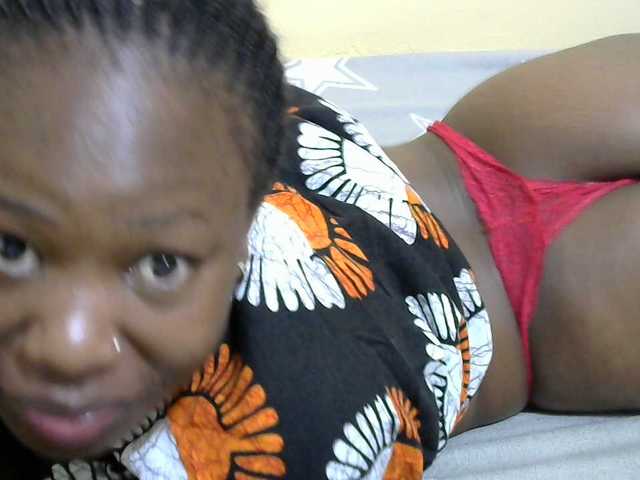 Cutesweetness live cam on BongaCams