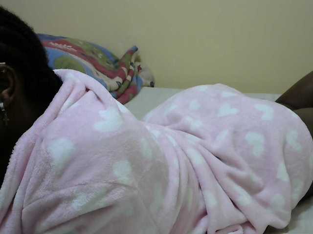 Cutesweetness live cam on BongaCams