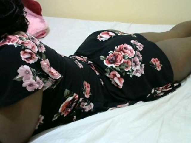Cutesweetness live cam on BongaCams