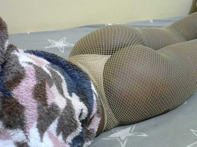 Cutesweetness live cam on BongaCams