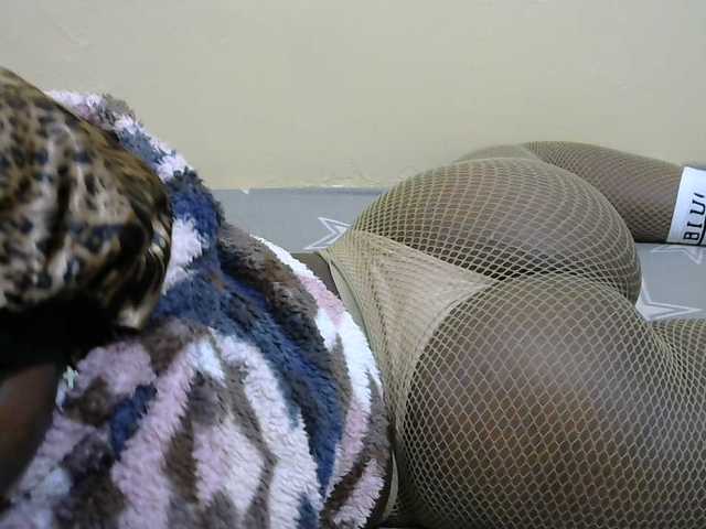 Cutesweetness live cam on BongaCams