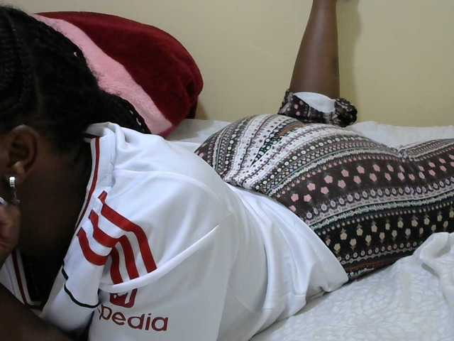 Cutesweetness live cam on BongaCams