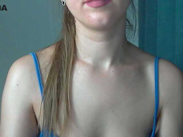 Lolakisss live webcam show