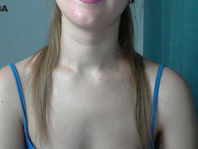 Lolakisss live webcam show