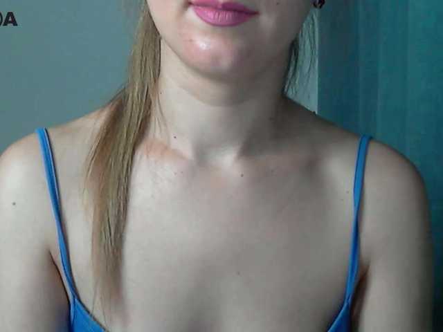 Lolakisss live webcam show