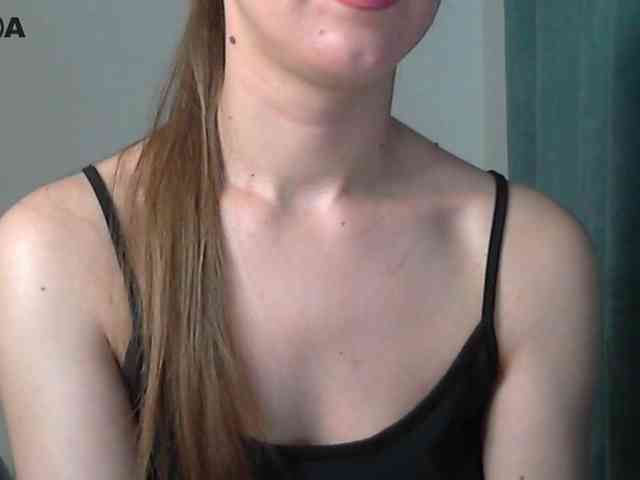 Lolakisss webcam