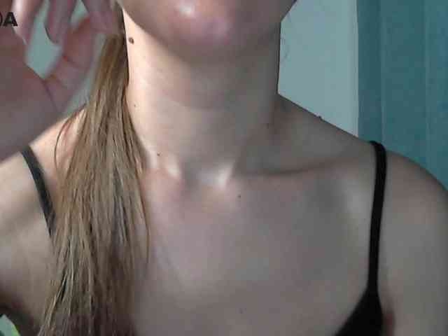Lolakisss webcam