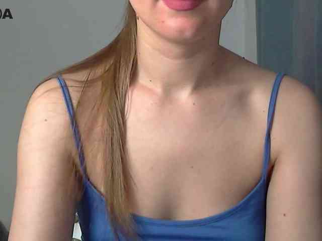 Lolakisss webcam