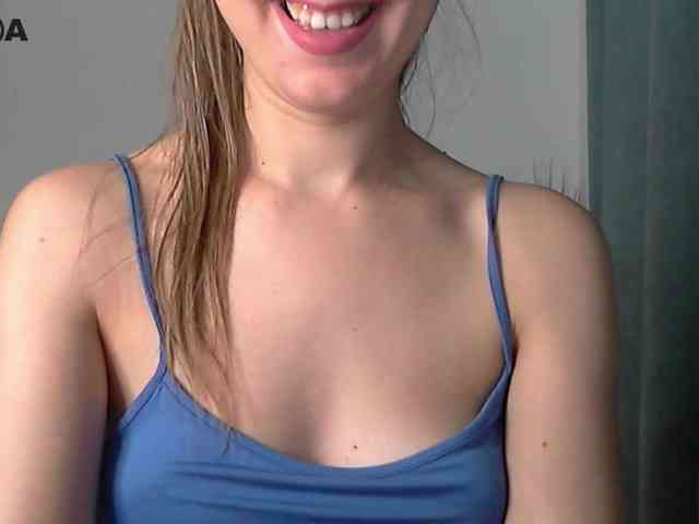 Lolakisss webcam