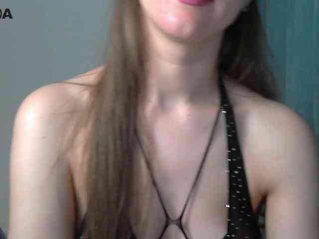 Lolakisss webcam