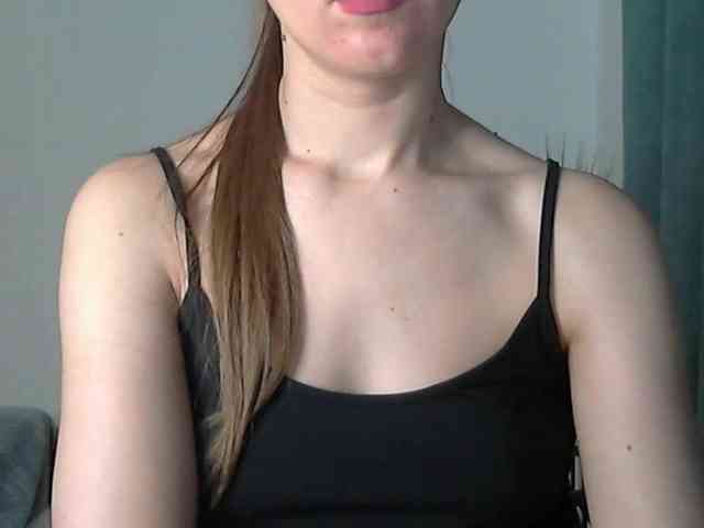 Lolakisss webcam