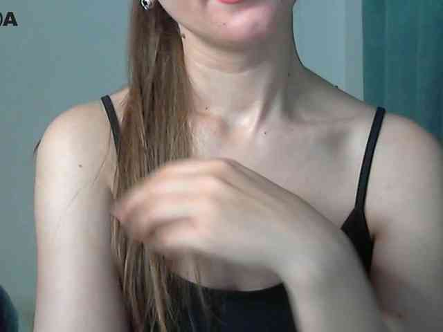 Lolakisss webcam