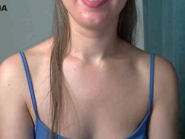 Lolakisss webcam