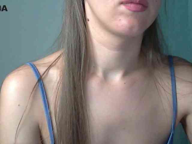 Lolakisss webcam