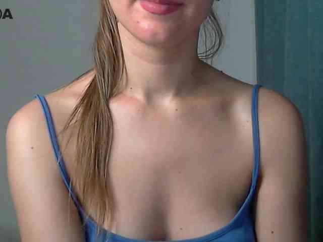 Lolakisss webcam