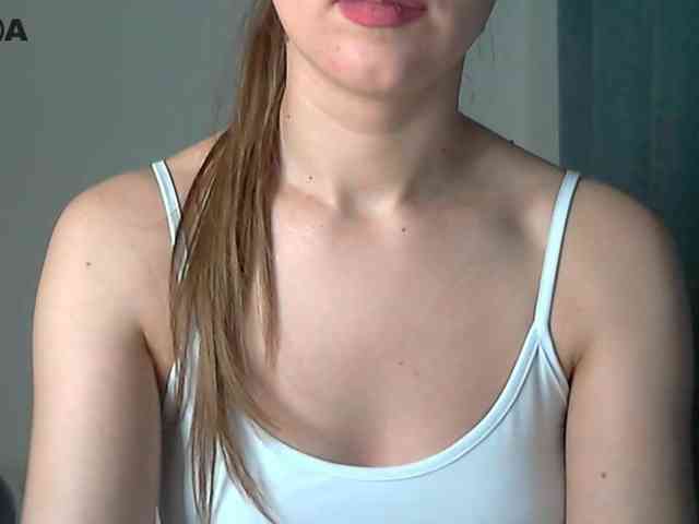 Lolakisss webcam